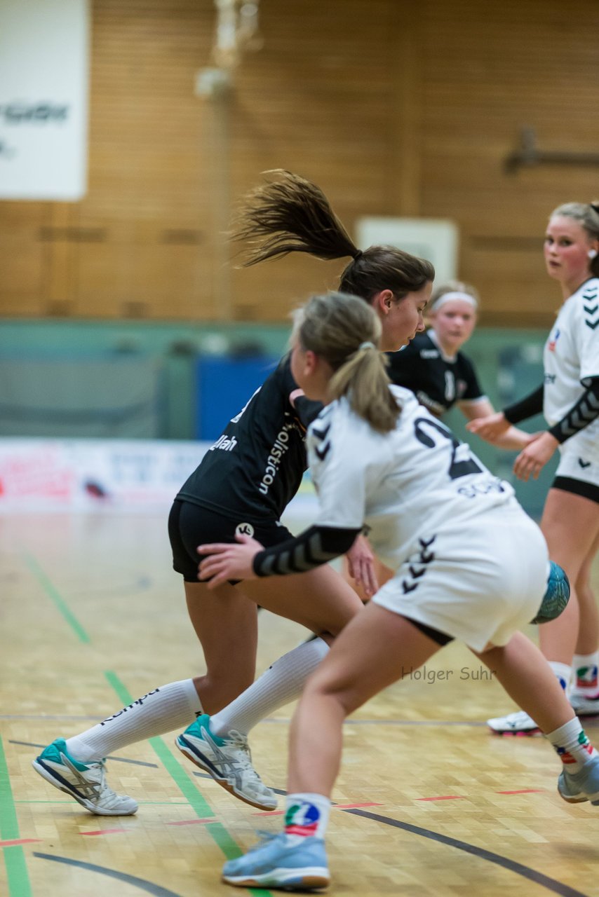 Bild 183 - C-Juniorinnen SVHU - HSD Wagrien : Ergebnis: 30:15